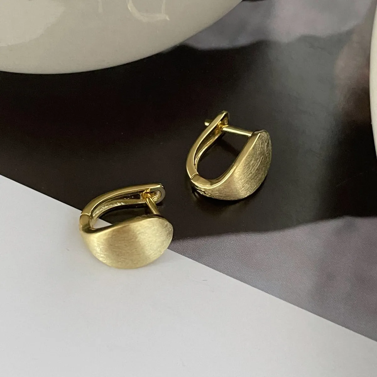 11mm Modern Brushed Stain Huggies Hoop Earrings - Gold