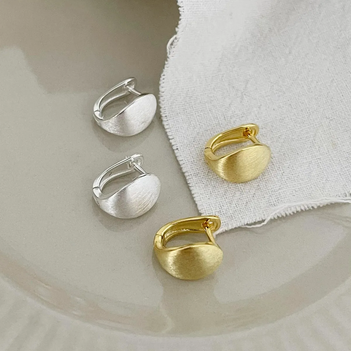 11mm Modern Brushed Stain Huggies Hoop Earrings - Gold