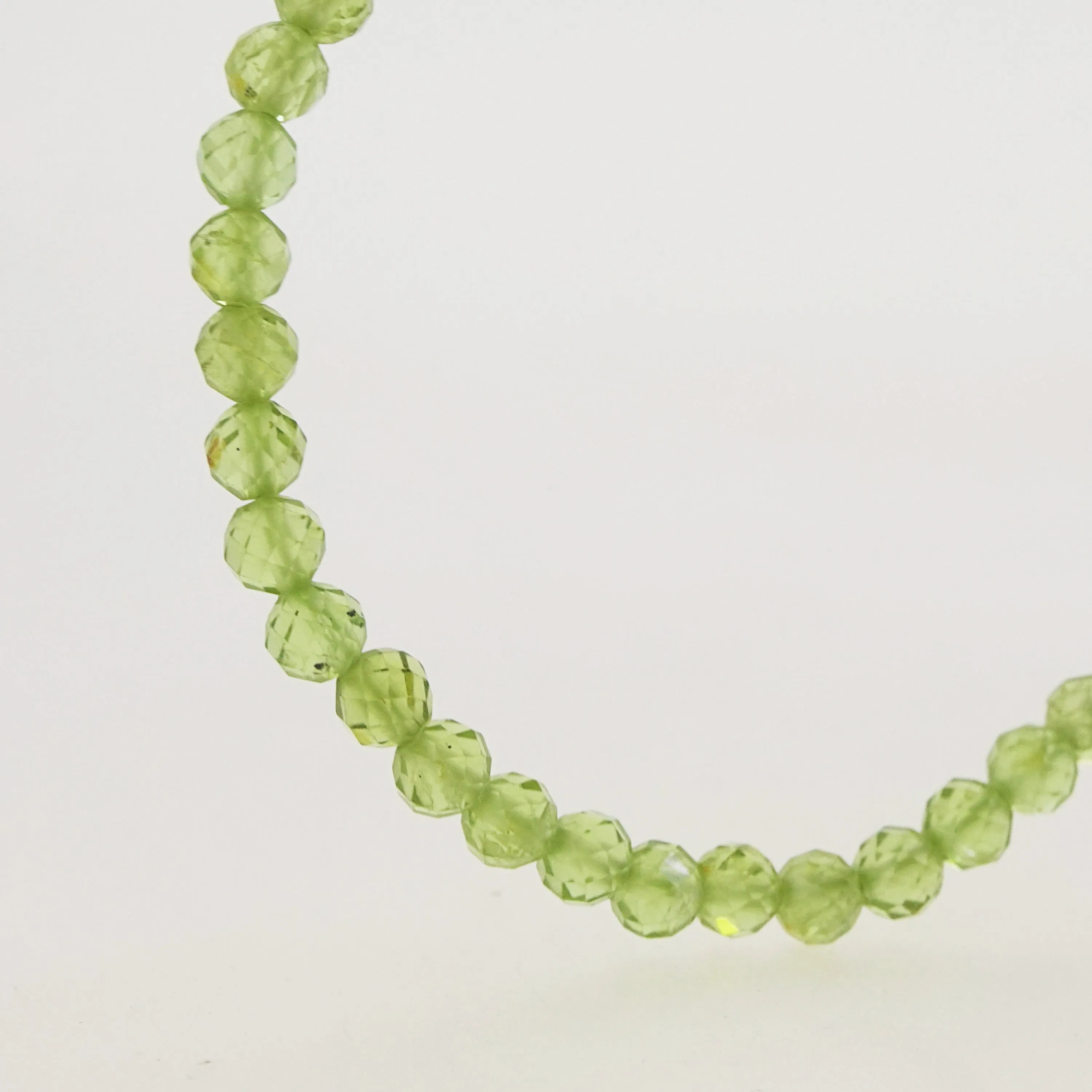 A-Grade Peridot Faceted 4mm