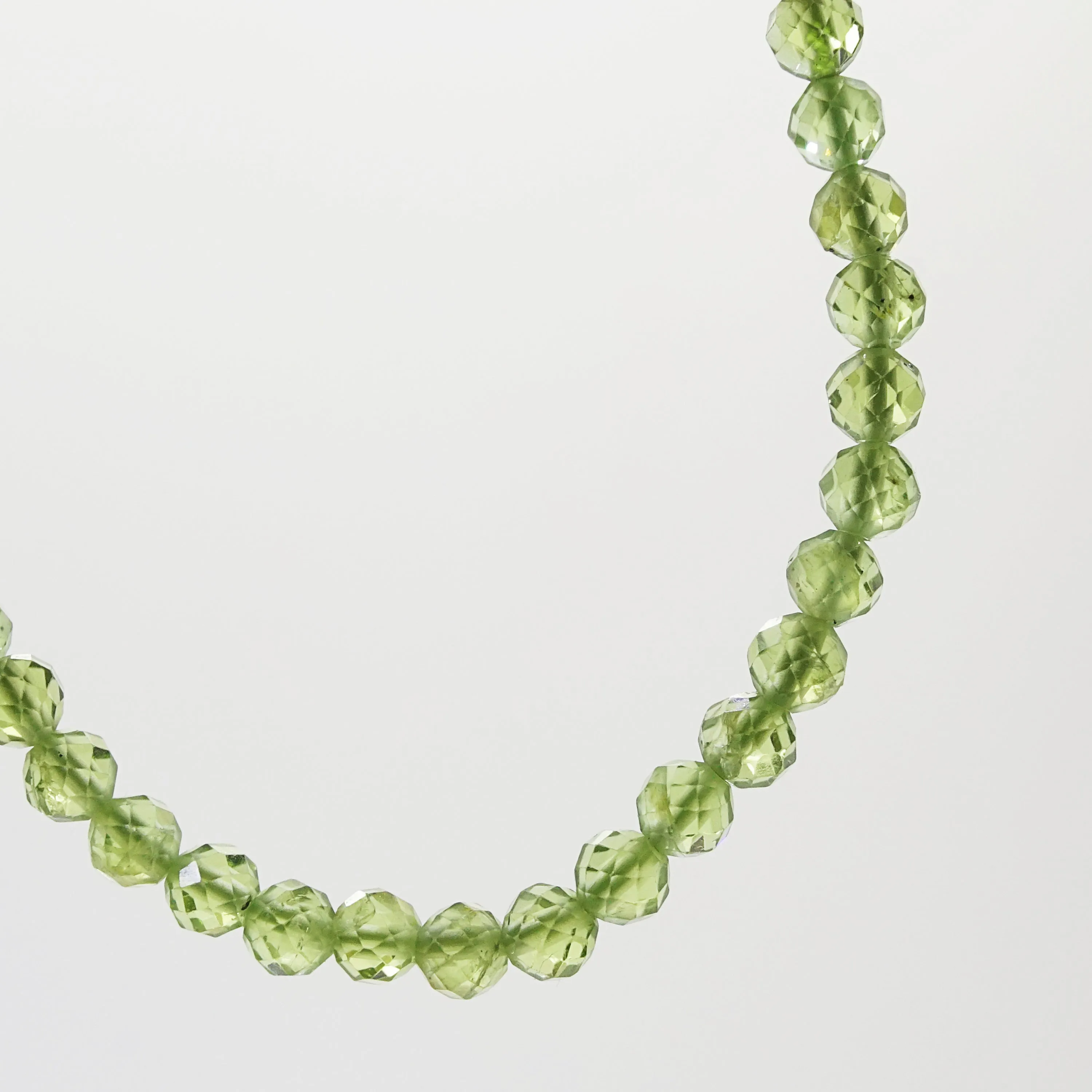 A-Grade Peridot Faceted 4mm