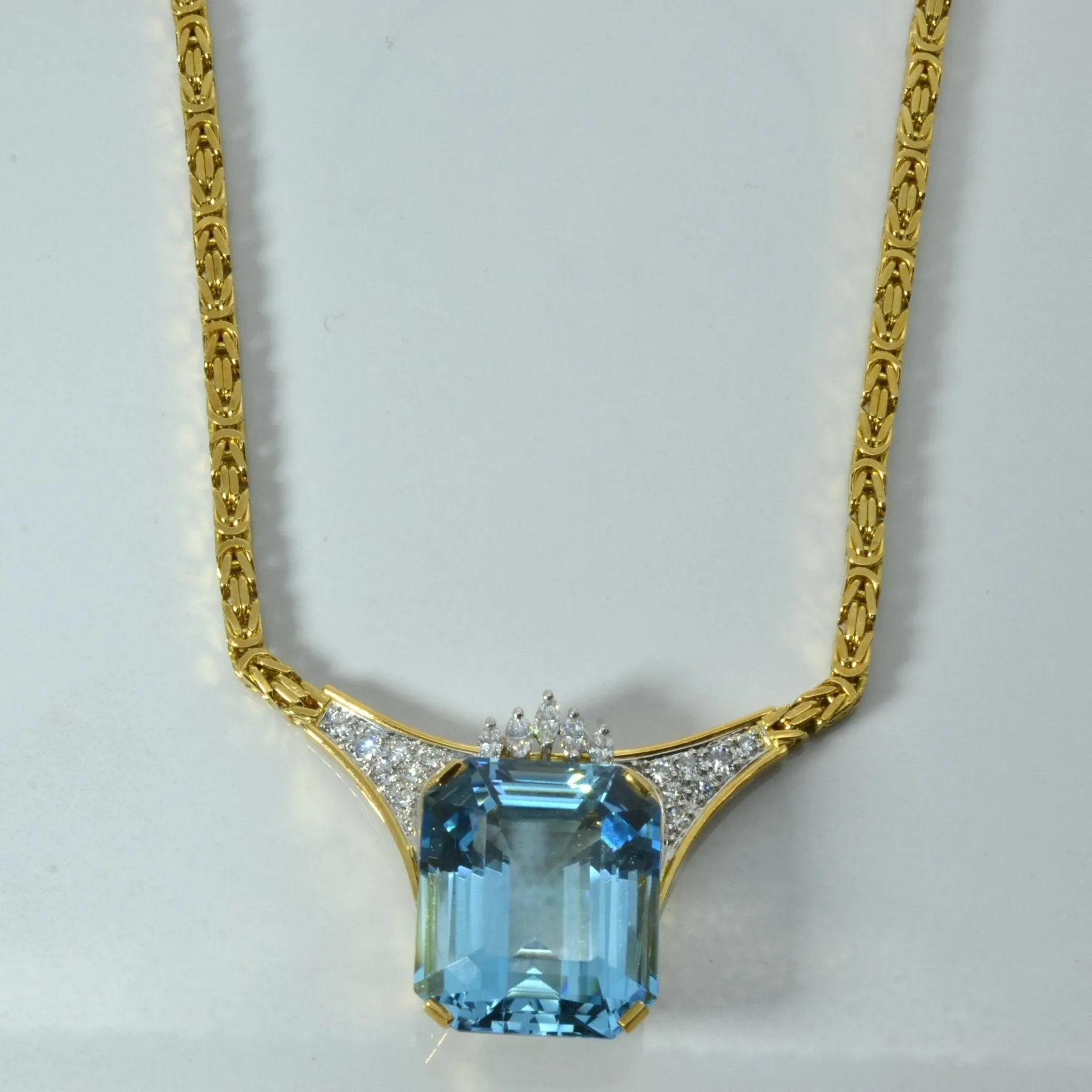 'Cavelti' Aquamarine & Diamond Necklace | 40.00ct | 0.97ctw | 16"|