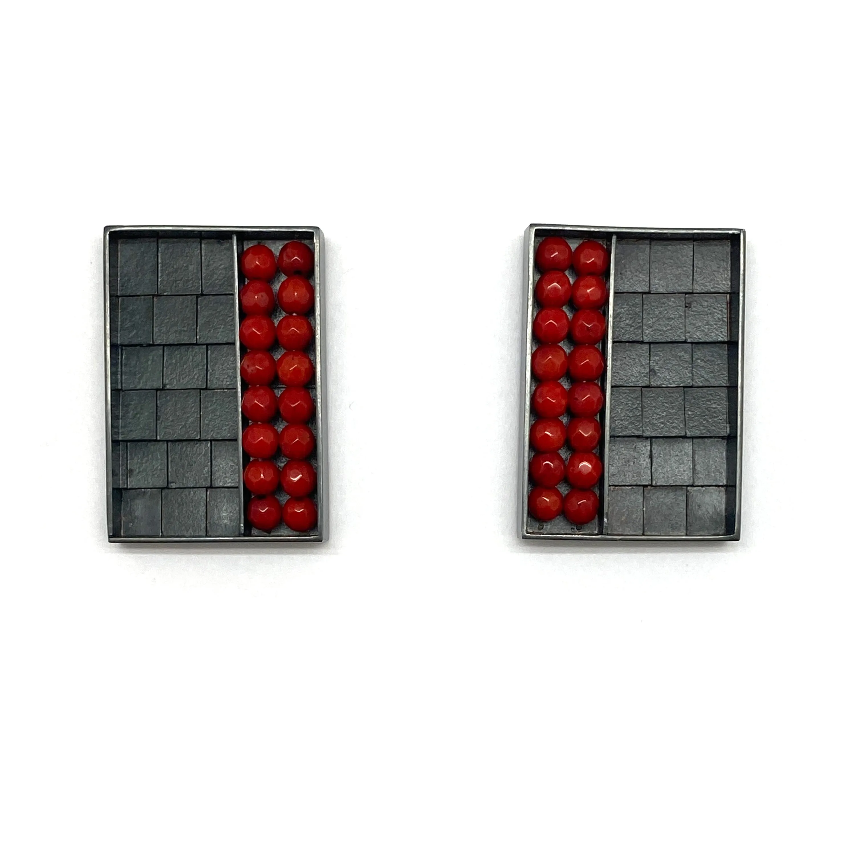 Mariiko Sumioka - Coral Bead Rectangle Earrings