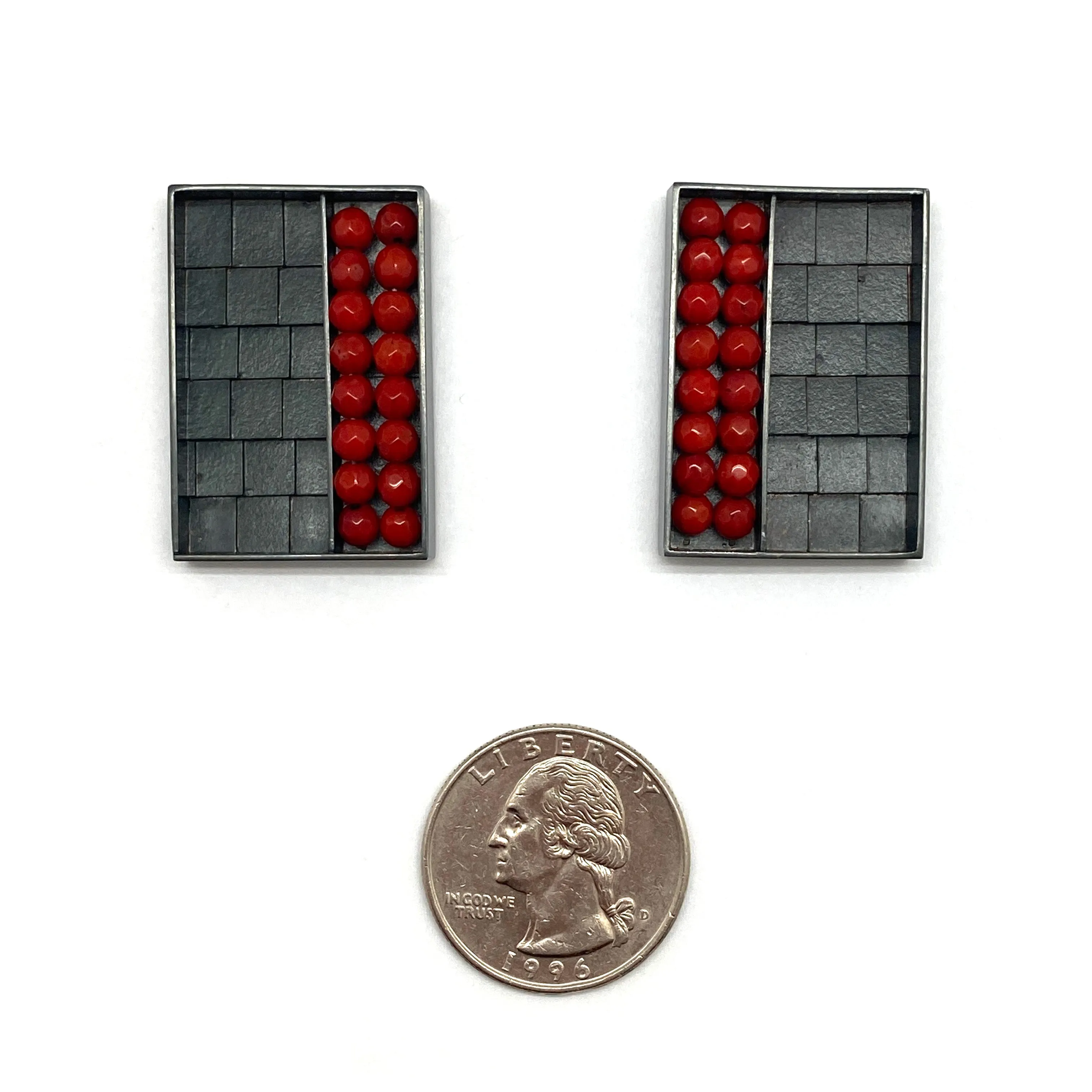 Mariiko Sumioka - Coral Bead Rectangle Earrings