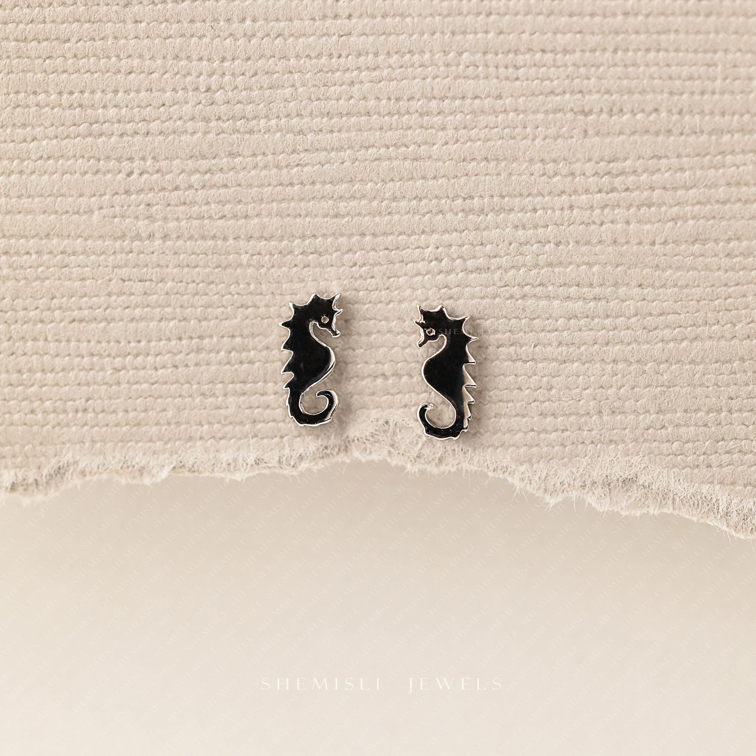 Tiny Seahorse Stud Earrings, Unisex, Gold, Silver SS701 Butterfly End, SS702 Screw Ball End (Type A) LR