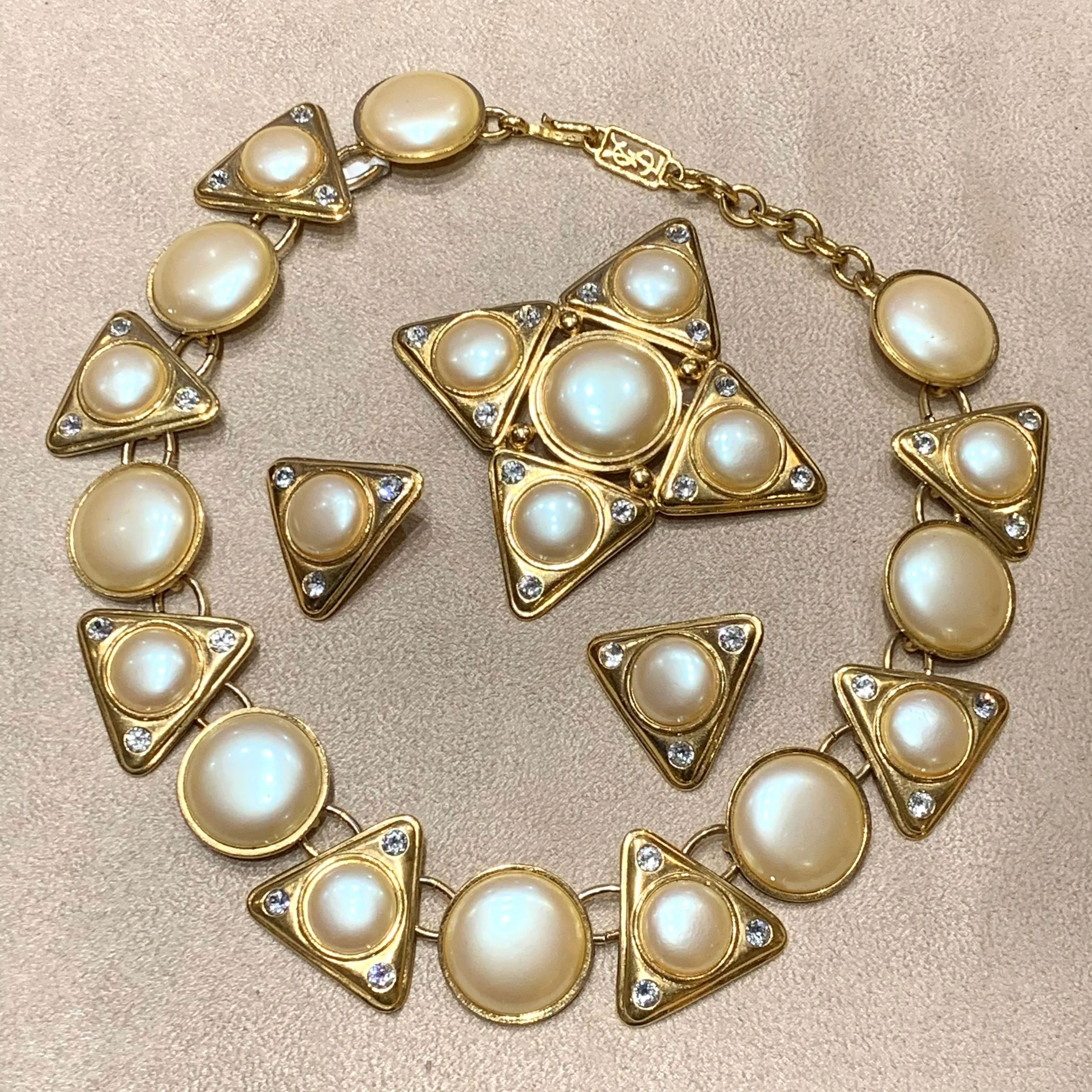 Yves Saint Laurent Pearl Statement brooch